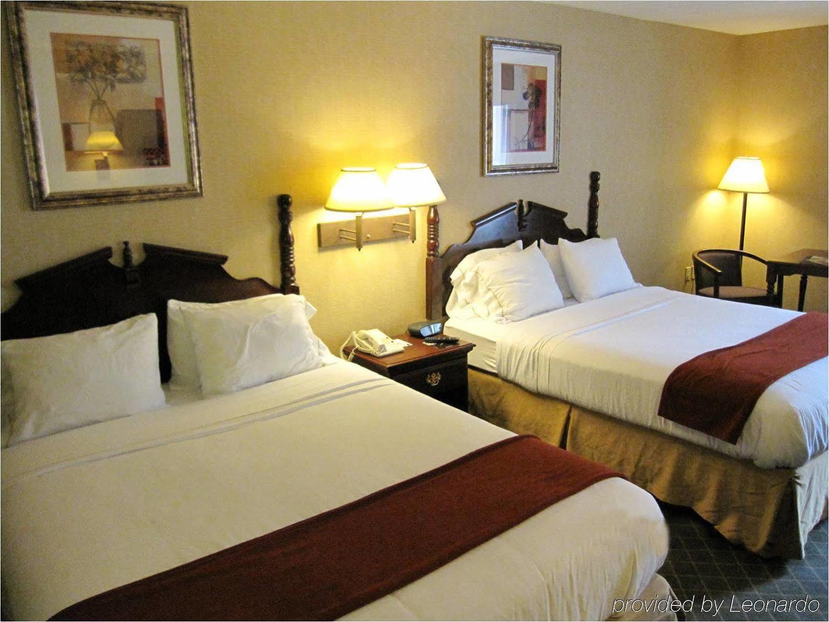 Quality Inn & Suites Medina - Akron West Room photo